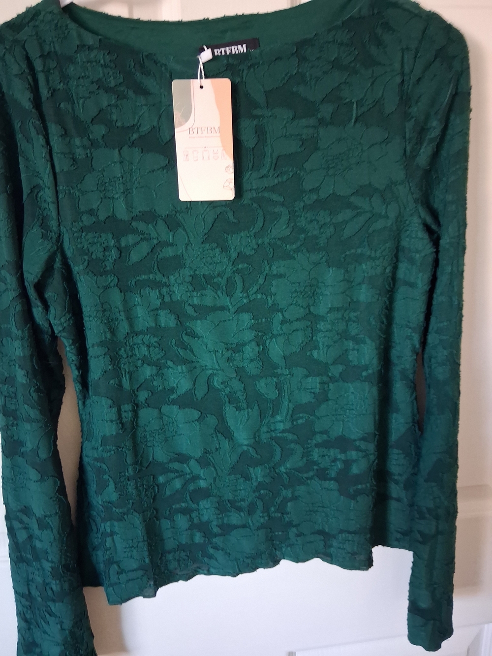 Emerald Green Lace Long-Sleeve Tee